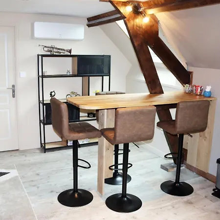 Cosy Type Loft Pres De Saint Quentin Appartement *